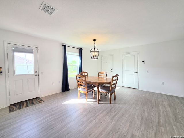 1031 Magrum Way, San Antonio, TX 78221