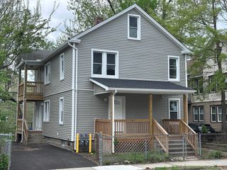 226-228 College Street, Springfield, MA 01109