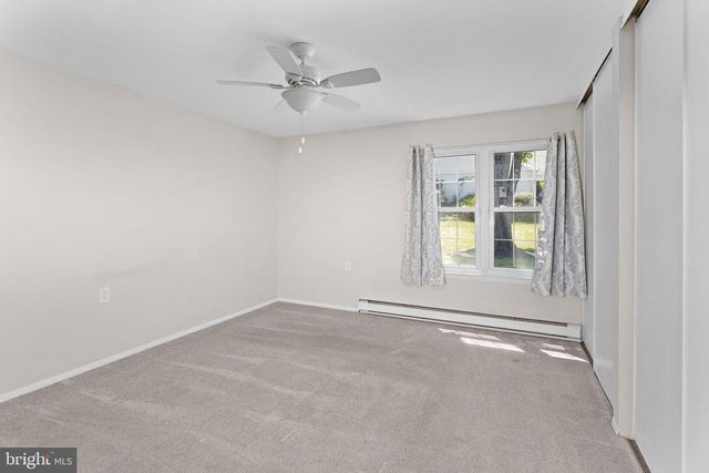 68 BUCKINGHAM DR, Southampton, NJ 08088