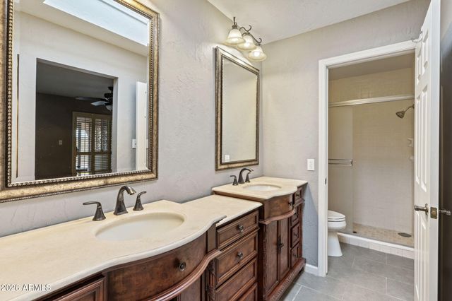 1341 E GARDENIA Drive, Phoenix, AZ 85020