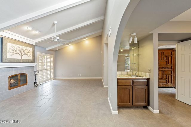 1341 E GARDENIA Drive, Phoenix, AZ 85020