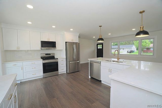 1733 Leah Drive, North Tonawanda, NY 14120