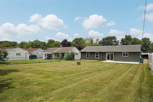 1733 Leah Drive, North Tonawanda, NY 14120