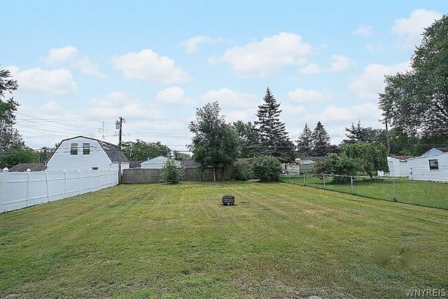 1733 Leah Drive, North Tonawanda, NY 14120