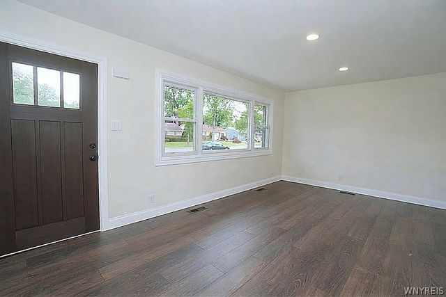 1733 Leah Drive, North Tonawanda, NY 14120