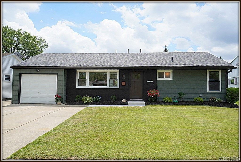 1733 Leah Drive, North Tonawanda, NY 14120