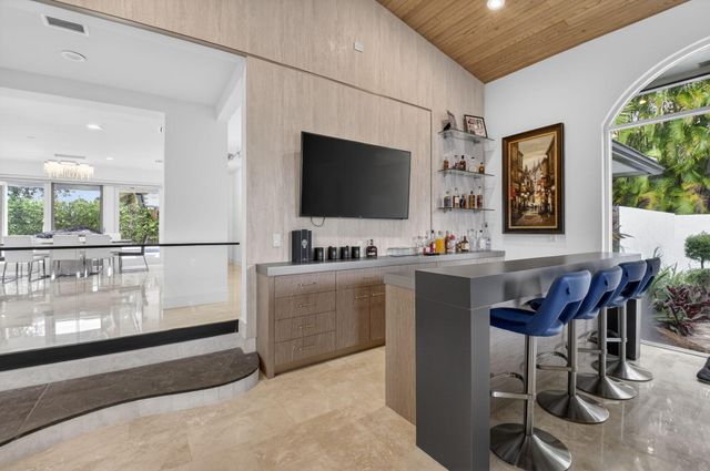 19787 Oakbrook Circle, Boca Raton, FL 33434