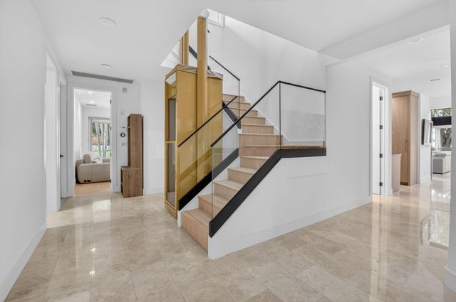 19787 Oakbrook Circle, Boca Raton, FL 33434