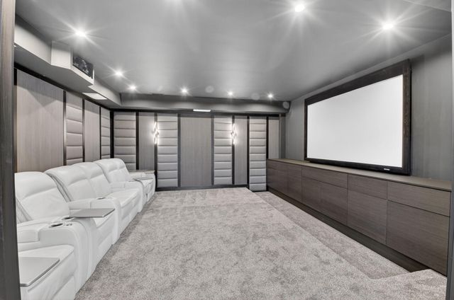 19787 Oakbrook Circle, Boca Raton, FL 33434