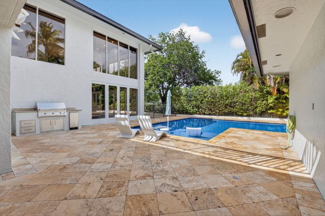 19787 Oakbrook Circle, Boca Raton, FL 33434