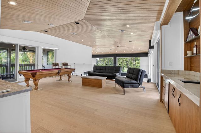 19787 Oakbrook Circle, Boca Raton, FL 33434