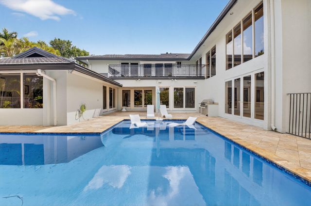 19787 Oakbrook Circle, Boca Raton, FL 33434