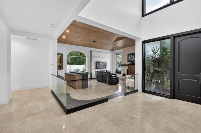 19787 Oakbrook Circle, Boca Raton, FL 33434