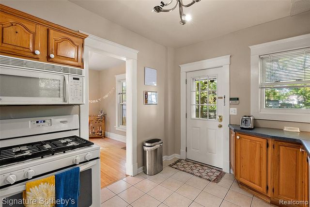 1136 Michigan Avenue, Ann Arbor, MI 48104