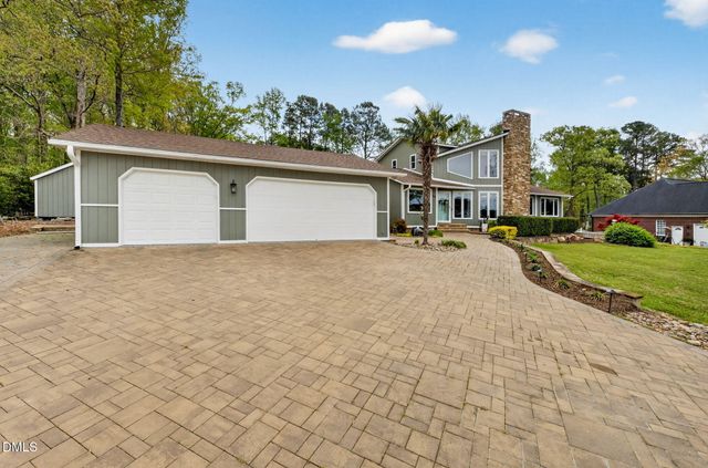 30 Ray Avenue, Zebulon, NC 27597