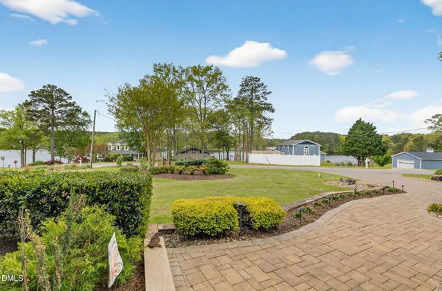 30 Ray Avenue, Zebulon, NC 27597