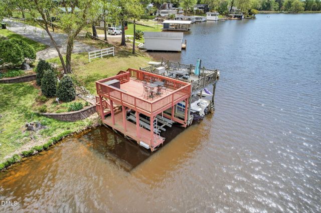 30 Ray Avenue, Zebulon, NC 27597