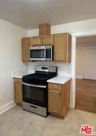1665 Golden Gate Avenue, Los Angeles, CA 90026