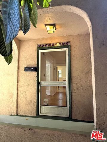 1665 Golden Gate Avenue, Los Angeles, CA 90026