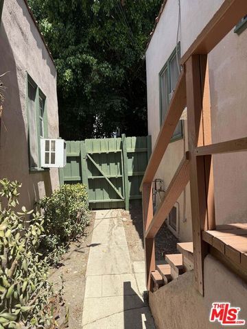 1665 Golden Gate Avenue, Los Angeles, CA 90026