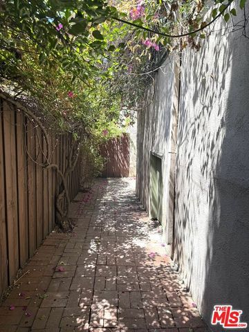 1665 Golden Gate Avenue, Los Angeles, CA 90026