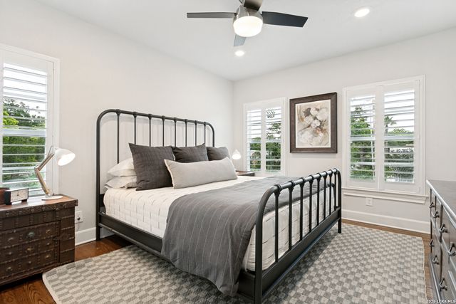 488 E Olmos Dr Apt 3, Olmos Park, TX 78212