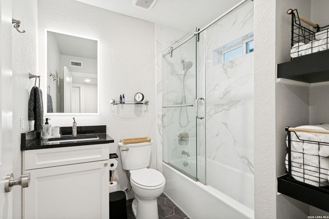 488 E Olmos Dr Apt 3, Olmos Park, TX 78212