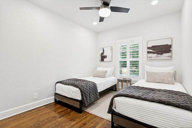 488 E Olmos Dr Apt 3, Olmos Park, TX 78212