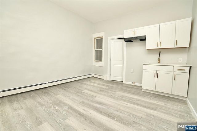 83 Jay Street, Newark, NJ 07103