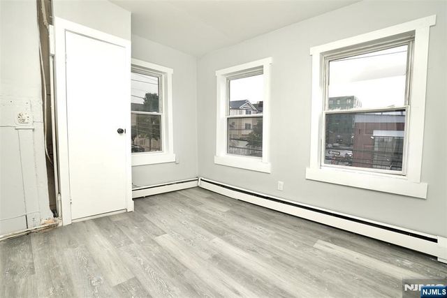 83 Jay Street, Newark, NJ 07103
