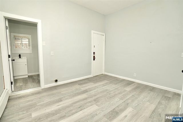 83 Jay Street, Newark, NJ 07103