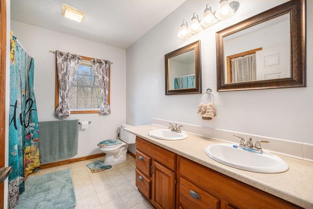 70219 S River Road, Porter Twp, MI 49099