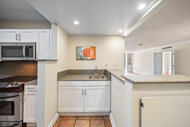 2870 Pharr Court NW 506, Atlanta, GA 30305