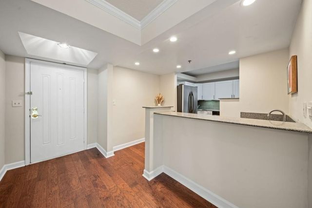 2870 Pharr Court NW 506, Atlanta, GA 30305