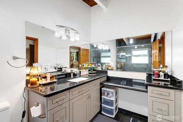 11123 34th Place SW, Seattle, WA 98146