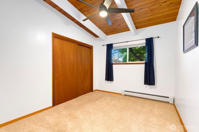11123 34th Place SW, Seattle, WA 98146