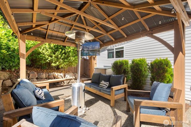 11123 34th Place SW, Seattle, WA 98146