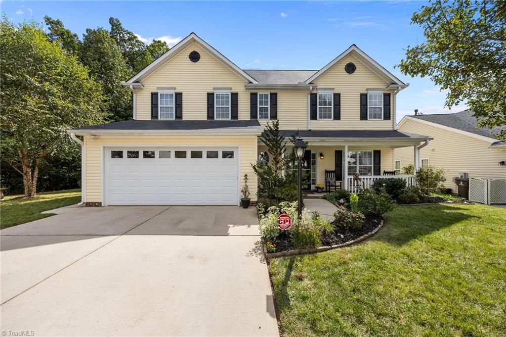 1993 Longmont Drive, Kernersville, NC 27284