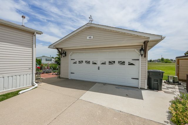 48 Norway Drive, Manteno, IL 60950