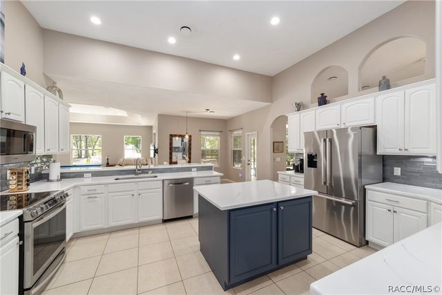 4060 S Kenvera Loop, Inverness, FL 34450