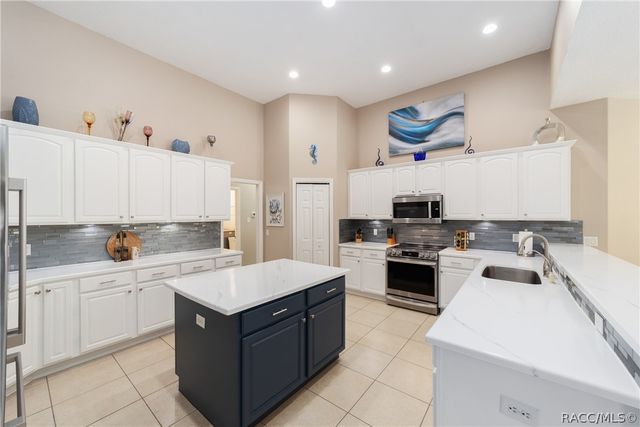 4060 S Kenvera Loop, Inverness, FL 34450