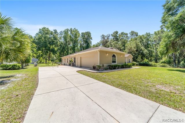 4060 S Kenvera Loop, Inverness, FL 34450