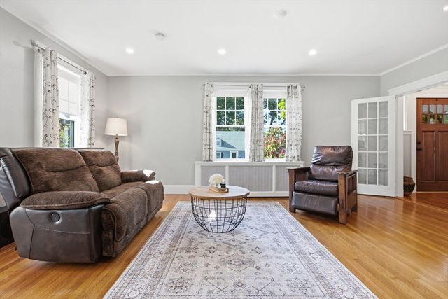 79 Orange Street, Reading, MA 01867
