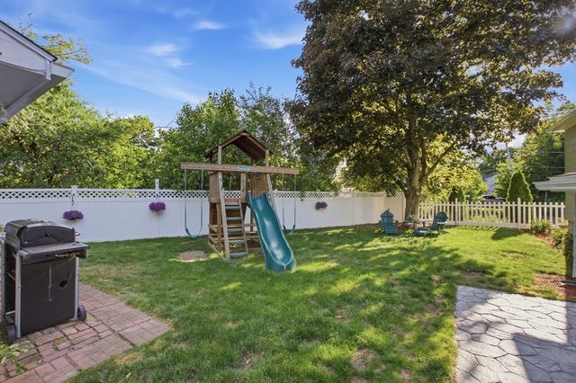 79 Orange Street, Reading, MA 01867