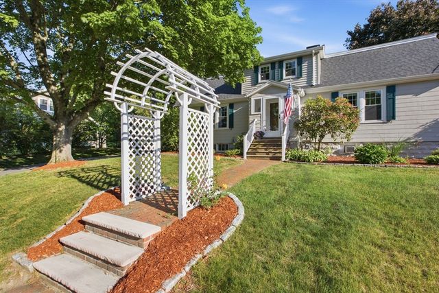 79 Orange Street, Reading, MA 01867