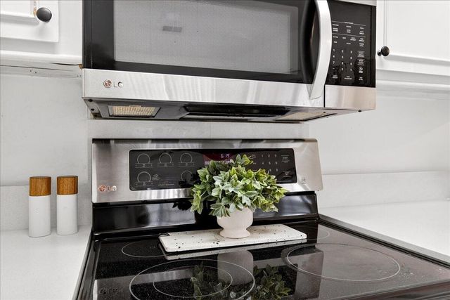 120 Old Saybrook Road, North Charleston, SC 29418