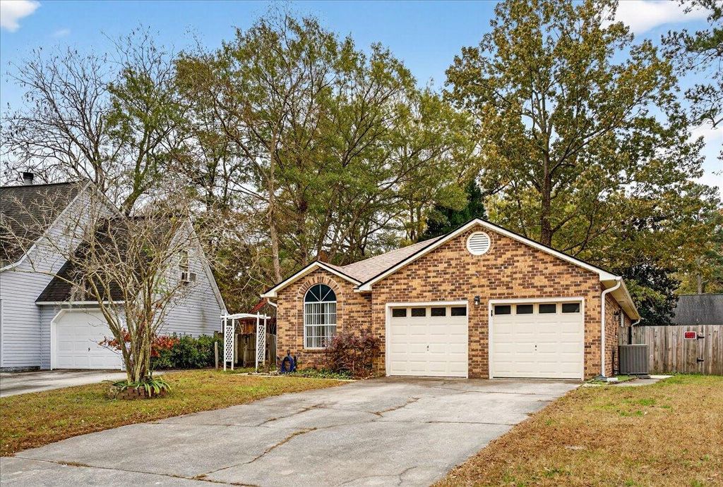 120 Old Saybrook Road, North Charleston, SC 29418