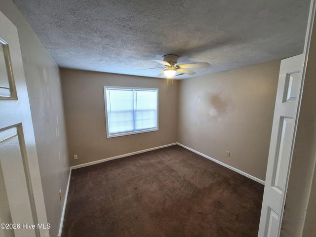 809 Autumn Leaves Court, Wilmington, NC 28411