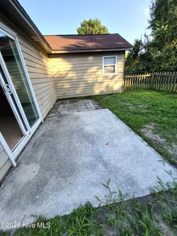 809 Autumn Leaves Court, Wilmington, NC 28411