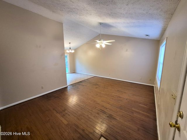 809 Autumn Leaves Court, Wilmington, NC 28411